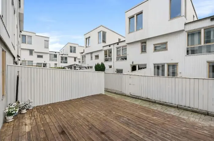 Cozy With Parking Lejlighed *