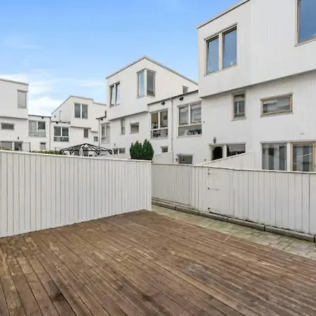 Cozy With Parking Appartement *